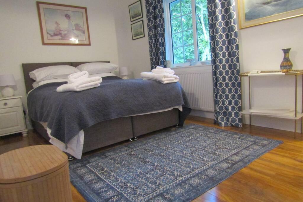 Lovely Spacious Cottage Near The Coast セント・オーステル エクステリア 写真